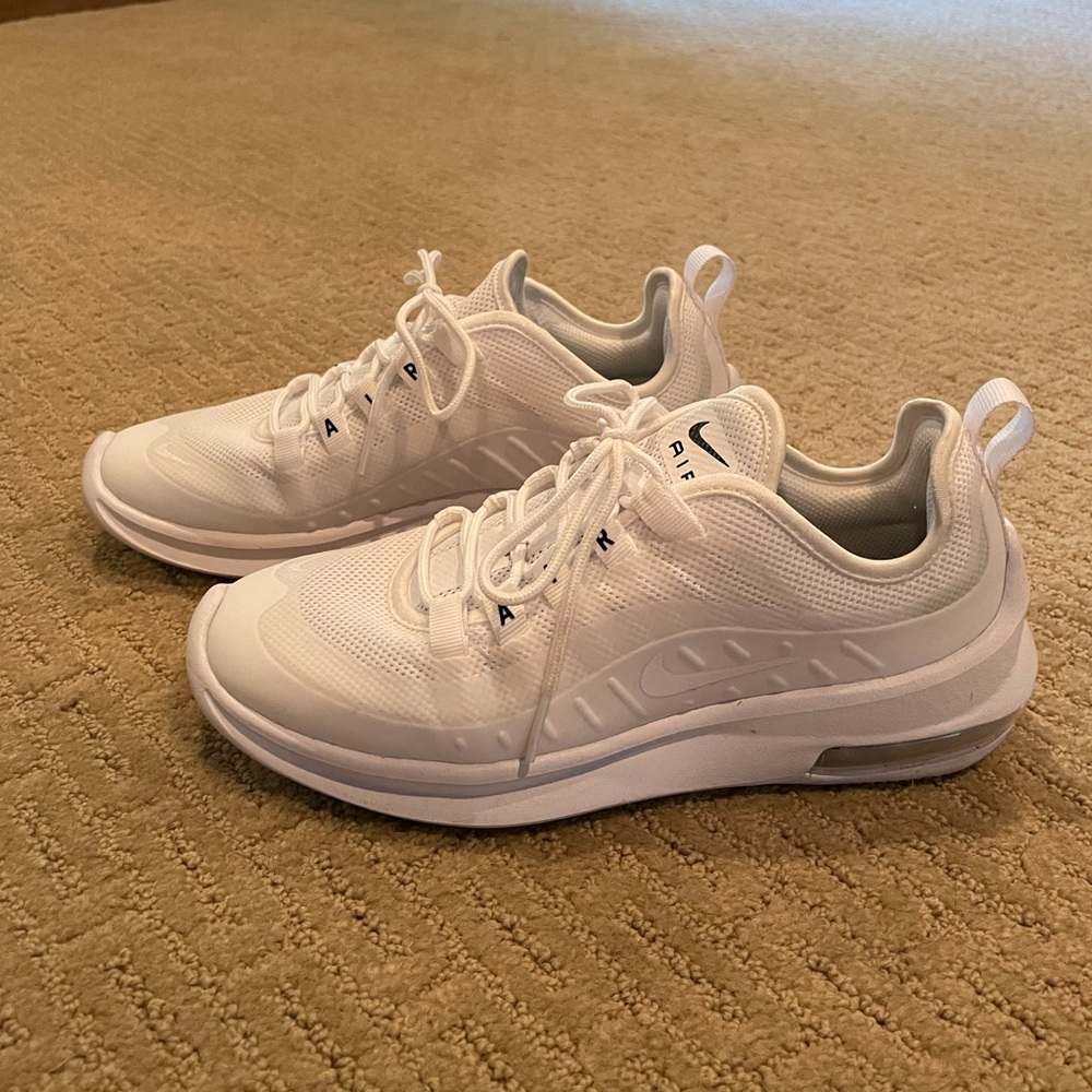 White Nike AirMax